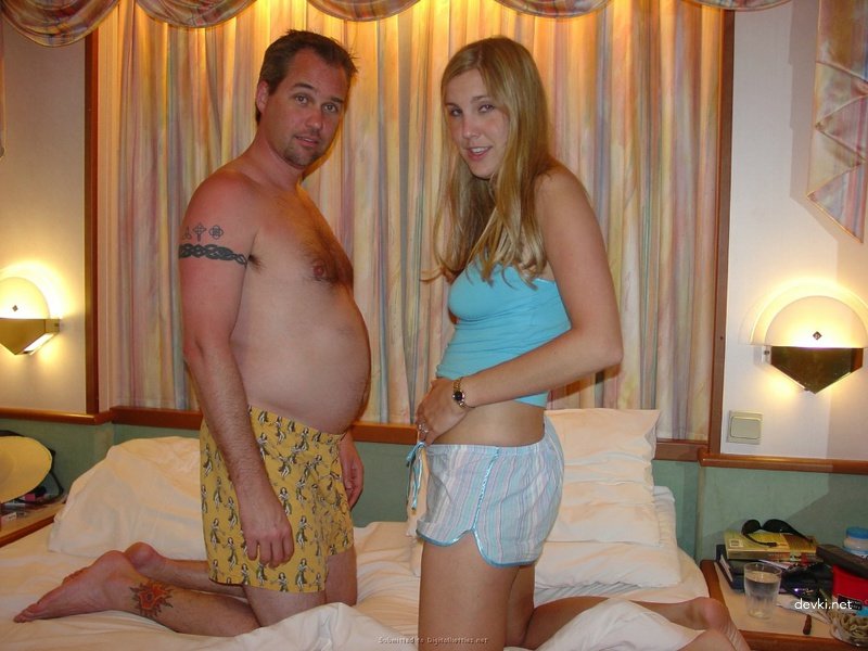 Amateur Honeymoon Porn Report: Explicit Newlywed Sex Pics