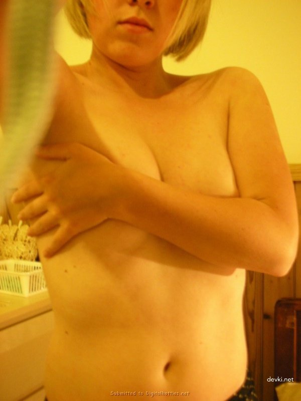 Young Amateur Masturbates After Class - Explicit Solo Porn Photo