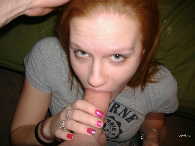 Redhead Gives Blowjob: Amateur Porn Photo