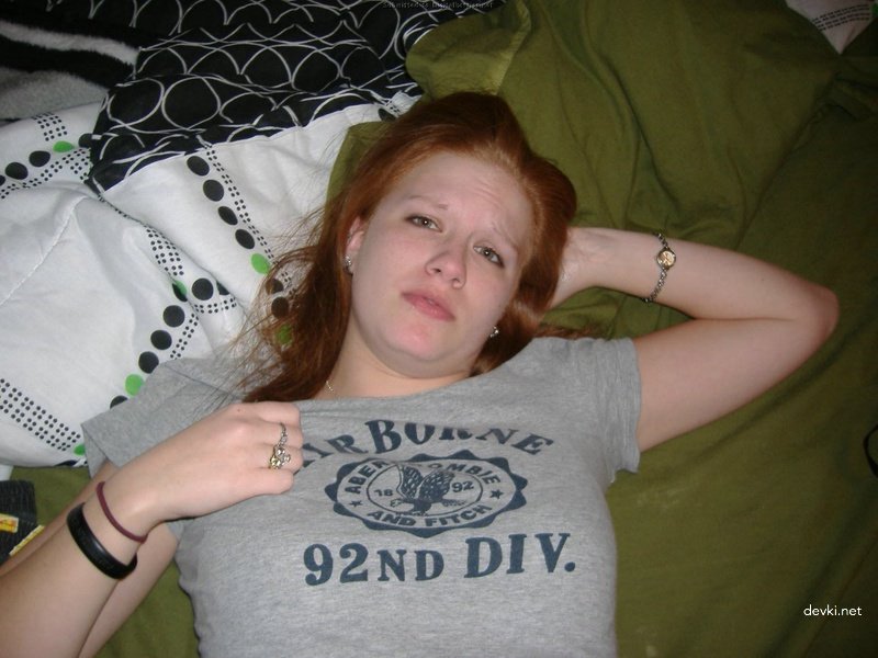 Redhead Gives Blowjob: Amateur Porn Photo