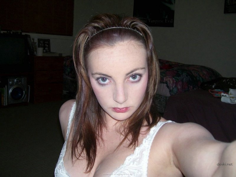 Explicit Amateur Selfies - Hot and Naughty Photos of Myself