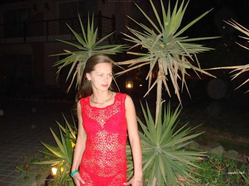 Hardcore Vacation Sex: Amateur Hubby Fucks Wife in Explicit Porn Pics