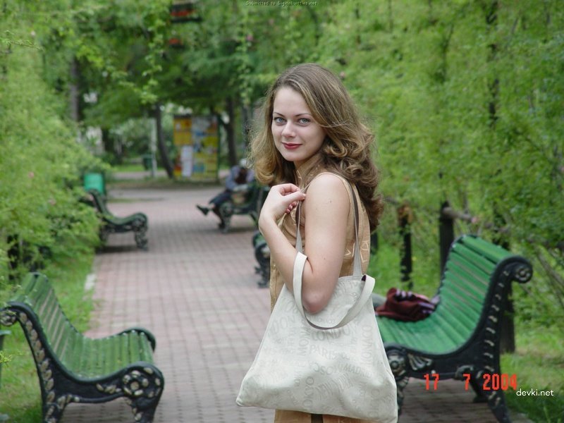 Hardcore Vacation Sex: Amateur Hubby Fucks Wife in Explicit Porn Pics