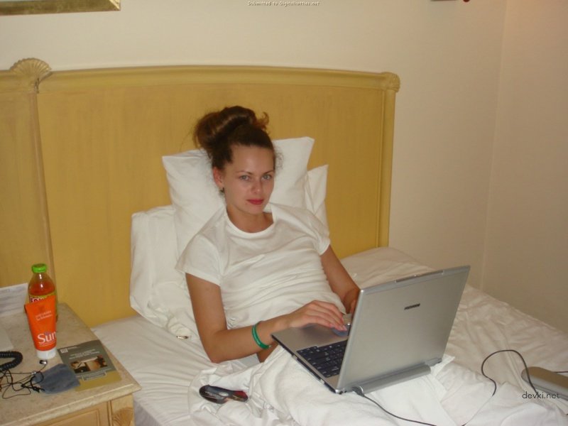 Hardcore Vacation Sex: Amateur Hubby Fucks Wife in Explicit Porn Pics