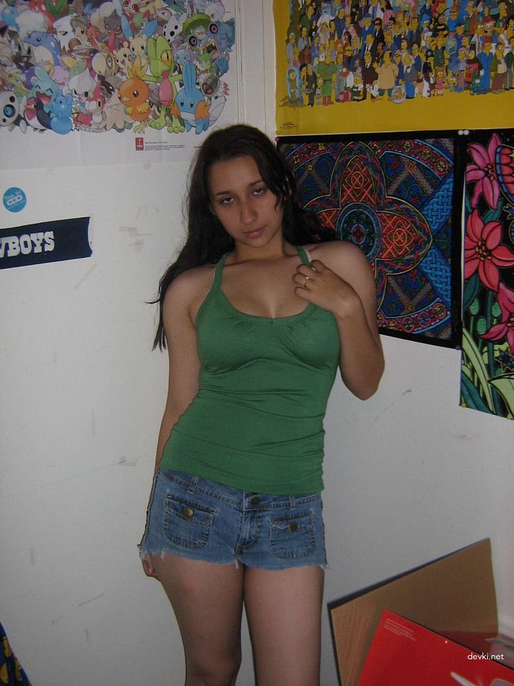 Amateur Babe Fondles Her Tits and Sucks Cock - Explicit Homemade Porn!