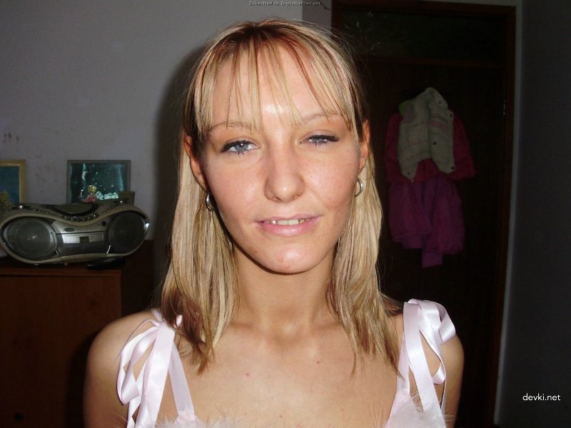 Filled Girlfriend's Pussy with Cum - Amateur Porn Photo