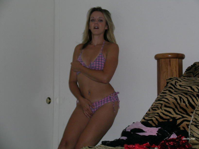 Hot Homemade Sex with Gorgeous Wife - Explicit Amateur Porn Pics