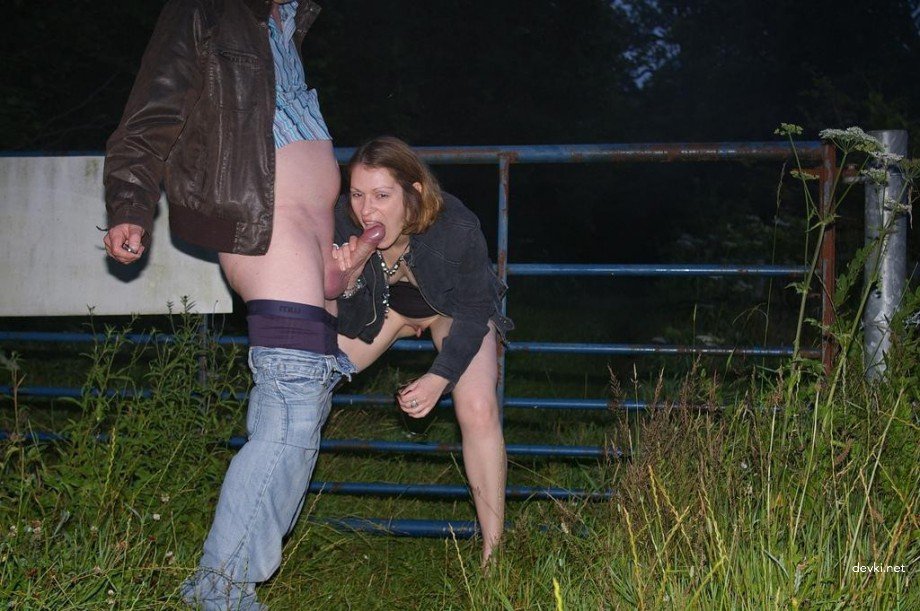 Filthy Wife Exposed: Amateur Porn Photos of a Slutty Wife