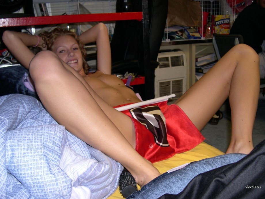 Private Photo: Explicit Amateur Picture Collection - Uncensored Selfies & Nudes