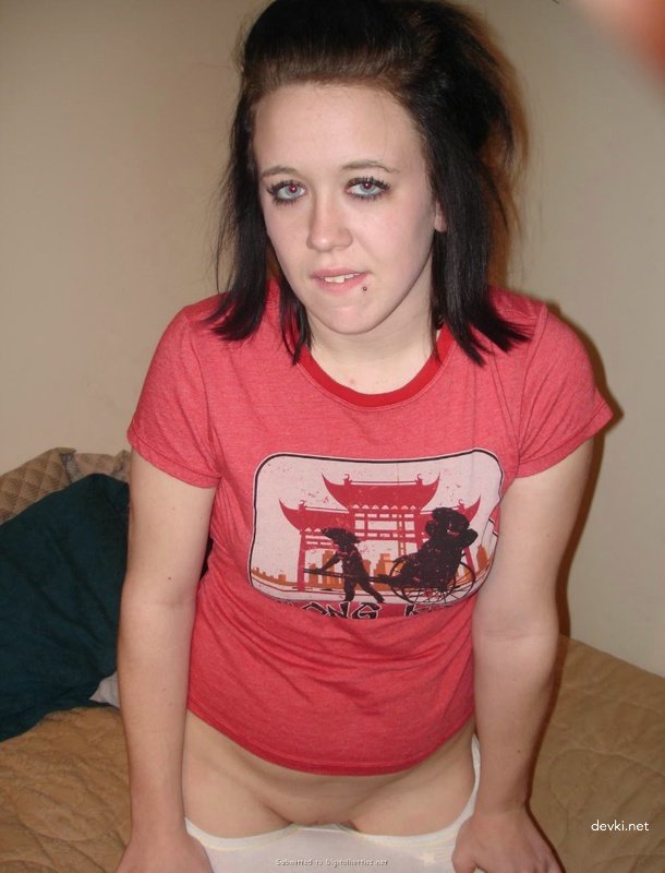 Amateur Young Girl Strips Panties for Lover - Explicit Homemade Photo