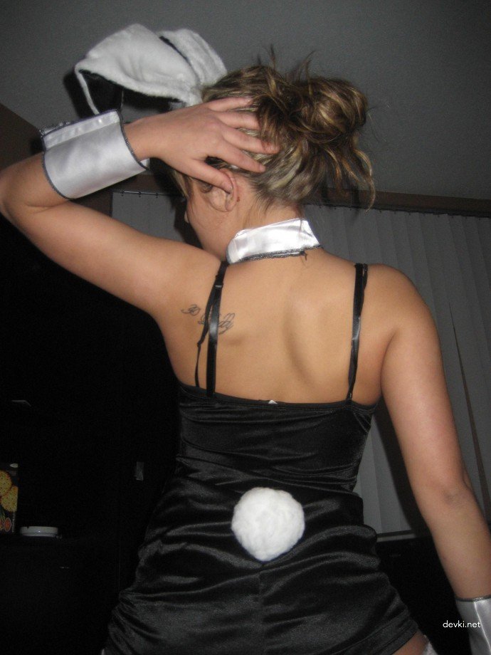 Young girl sucks cock in amateur porn photo.