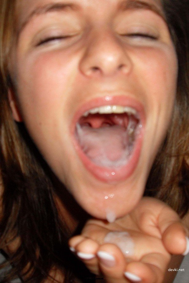 Hot Young Girlfriend Amateur Porn Photo - Explicit XXX Content