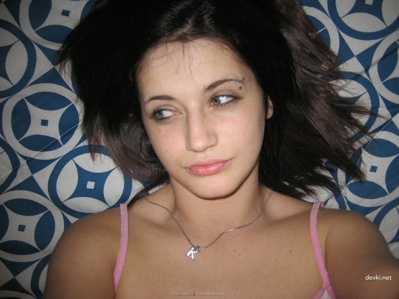 Stunning Amateur Girl Masturbates for the First Time - Explicit Solo Play Session