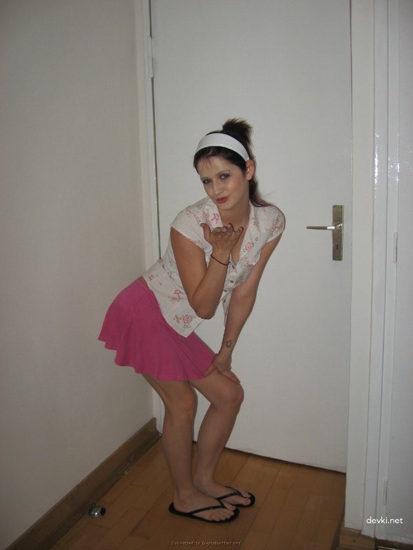 Stunning Amateur Girl Masturbates for the First Time - Explicit Solo Play Session