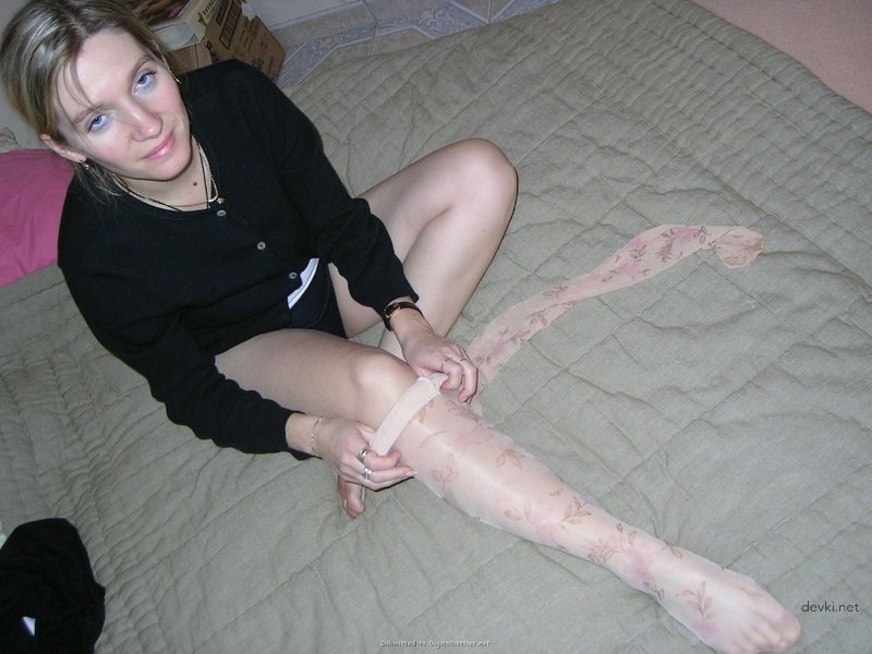 Amateur Woman in Boots Homemade Porn - Explicit XXX Photos