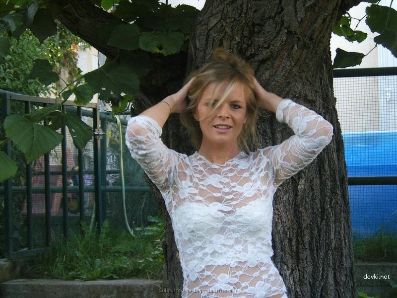 Outdoor Blowjob: Amateur Porn Photo with Explicit Sucking Action