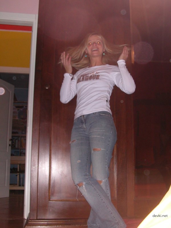 Wife Blowjob on Camera: Amateur Porn Photo with Explicit Oral Sex Action