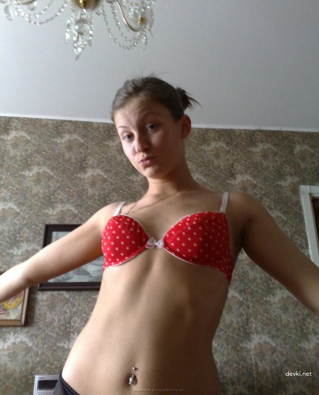 Explicit Intimate Photos of Young Girlfriend - Amateur XXX Pics