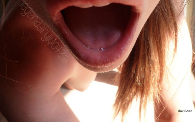 Young Slut Amateur Porn Photos - Explicit Teenage Whore Showing It All