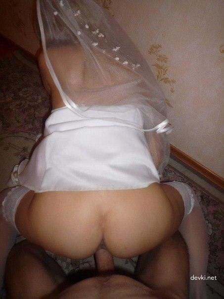 Hot Amateur Girls in Explicit Sex Photos - Uncensored XXX Pics