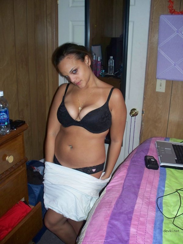 Naked Girlfriend with Big Tits - Explicit Amateur Porn Photo