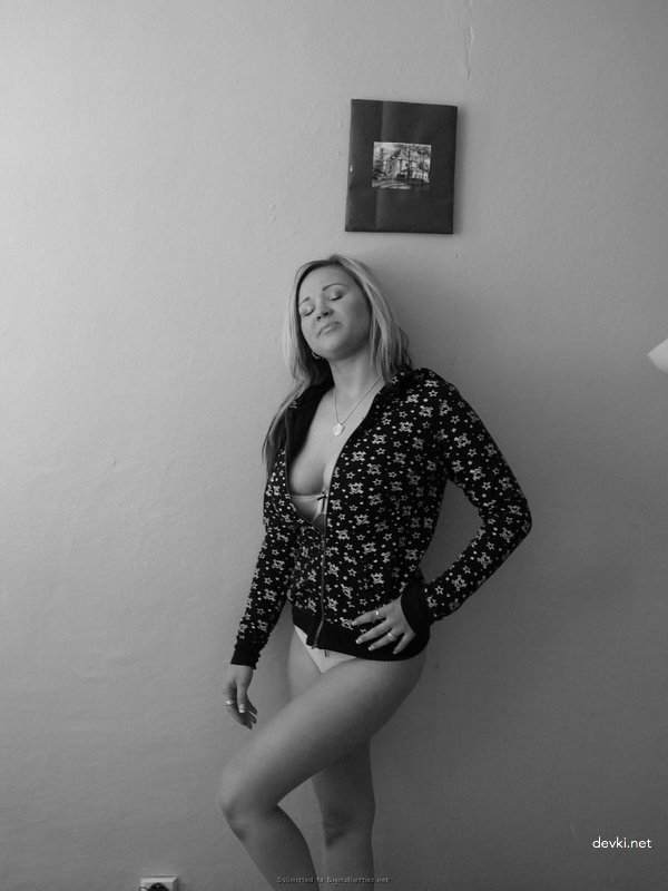 Explicit Ex-Girlfriend Intimate Amateur Porn Photos - Uncensored and Raw