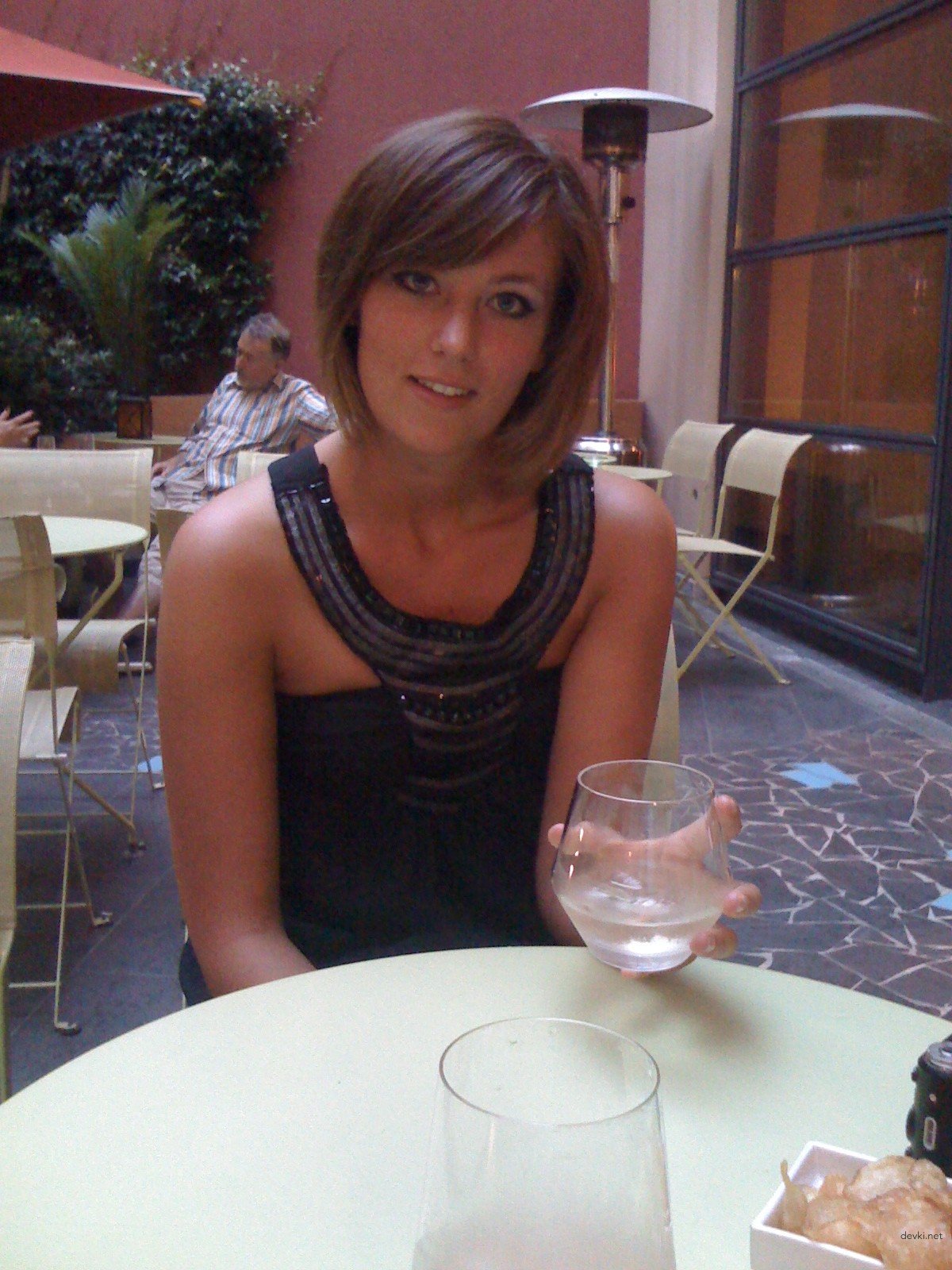 Hot Amateur Girl on Vacation - Explicit Nude Photos