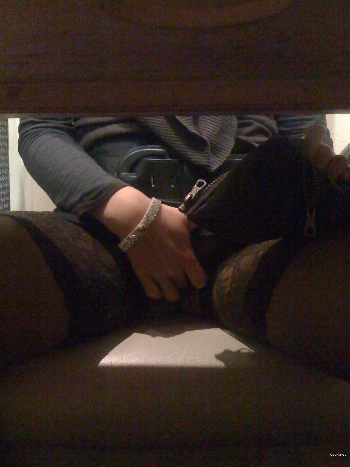 Hot Amateur Girl on Vacation - Explicit Nude Photos