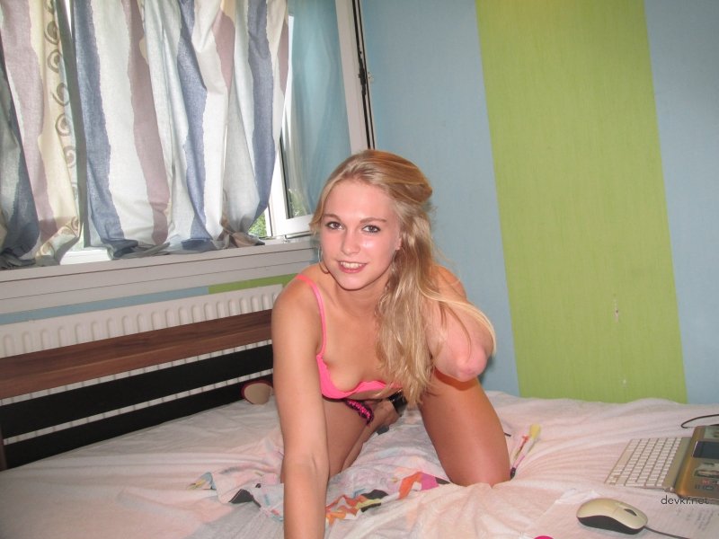 Explicit Teen Masturbates Pussy - Amateur Porn Photo