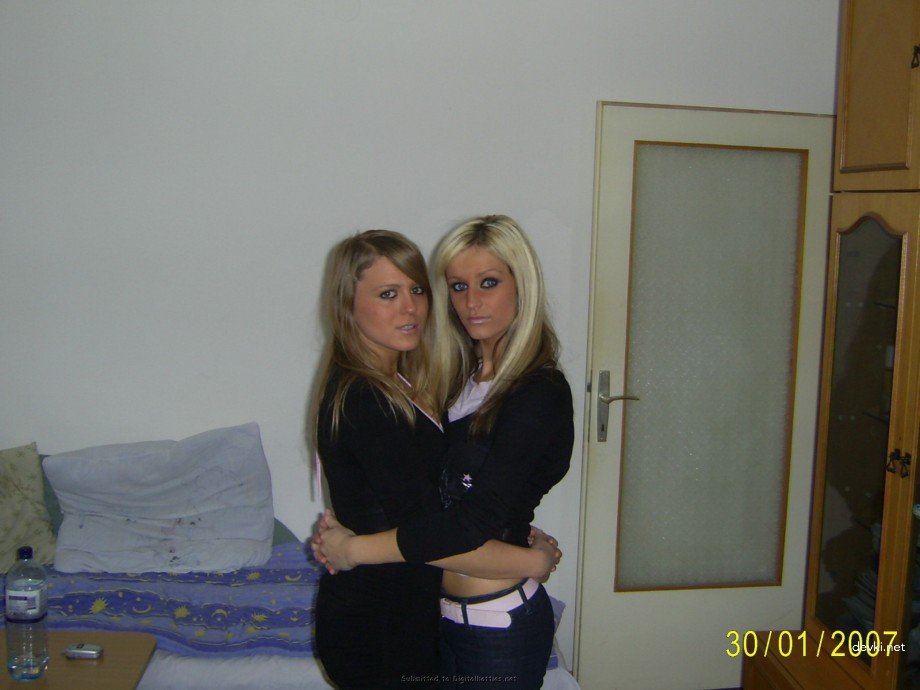 Classmate Swallows Cock in Mouth - Amateur Teen Porn