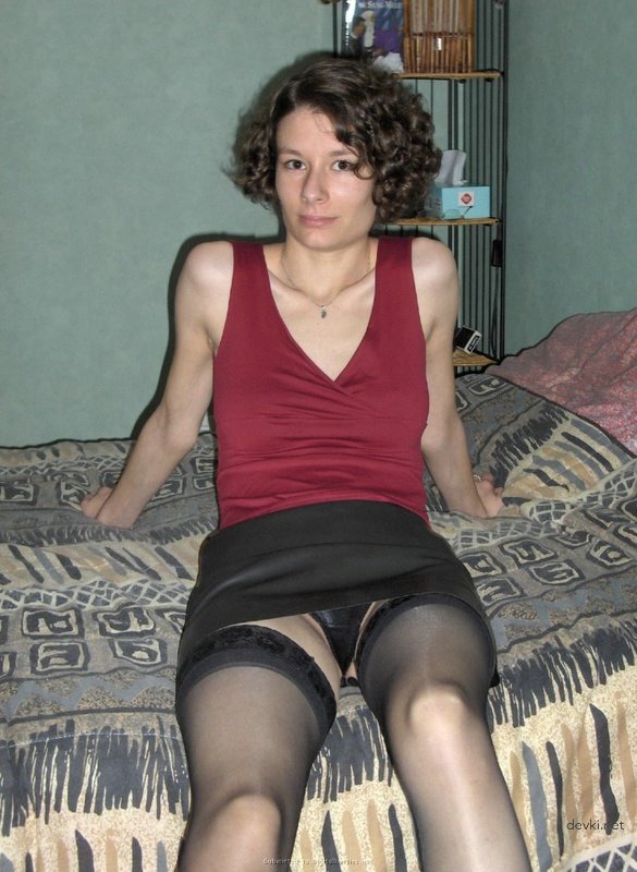 Rough Home Fuck: Amateur Guy Dominates His Slut as He Pleases