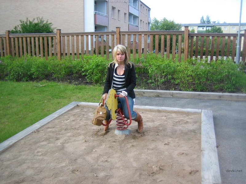 Innovative Sex: Amateur Guy Gets Creative with His Girl in Explicit Porn Photos