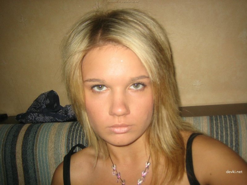 Innovative Sex: Amateur Guy Gets Creative with His Girl in Explicit Porn Photos