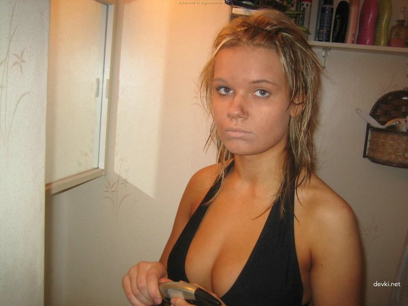 Innovative Sex: Amateur Guy Gets Creative with His Girl in Explicit Porn Photos