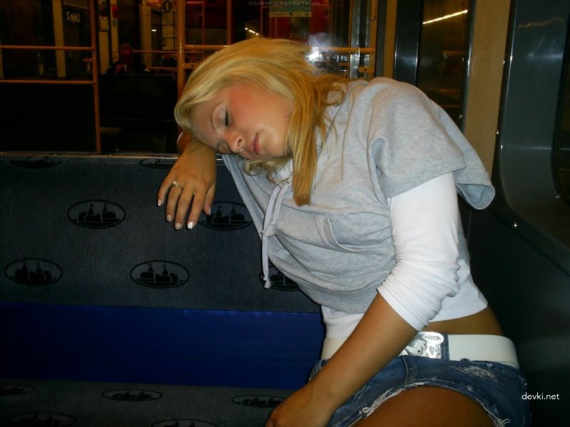 Teen Girl's Anal Stretching Session - Explicit Amateur Porn Photos