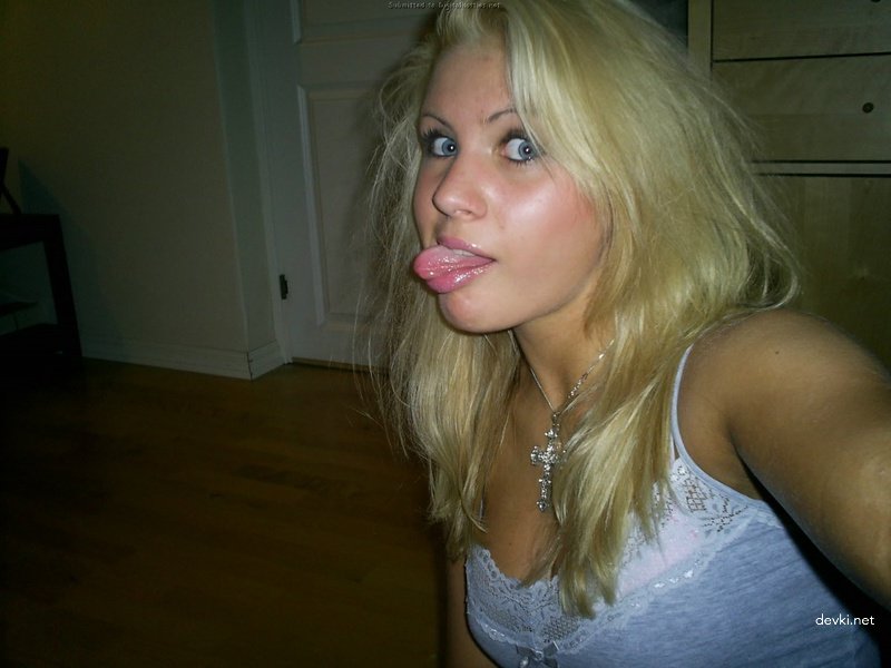 Teen Girl's Anal Stretching Session - Explicit Amateur Porn Photos