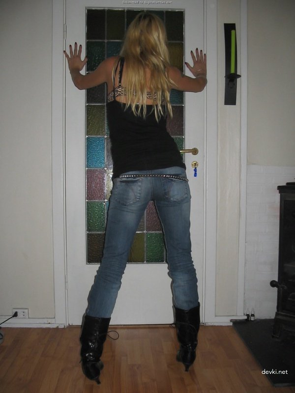 Teen Girl's Anal Stretching Session - Explicit Amateur Porn Photos