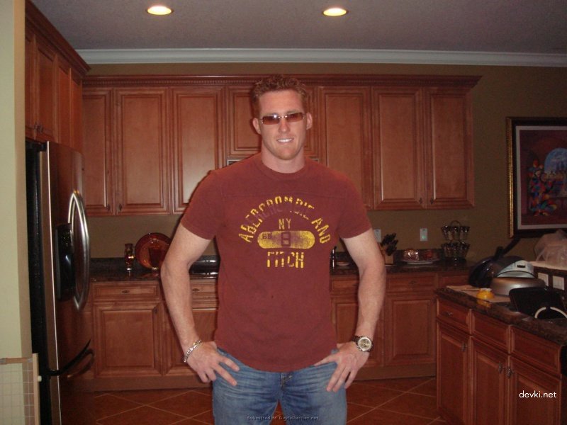 Club Pickup: Man Fucks Two Sluts - Amateur Porn Photo