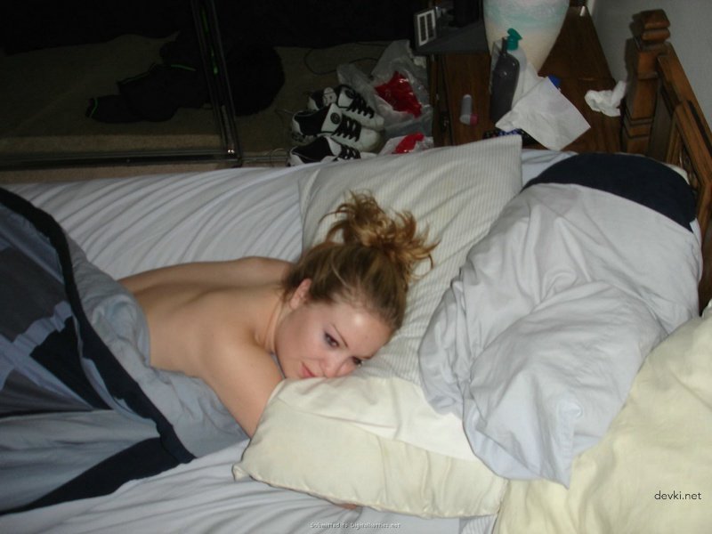 Biker Fucks Wet Slut: Amateur Porn Photo