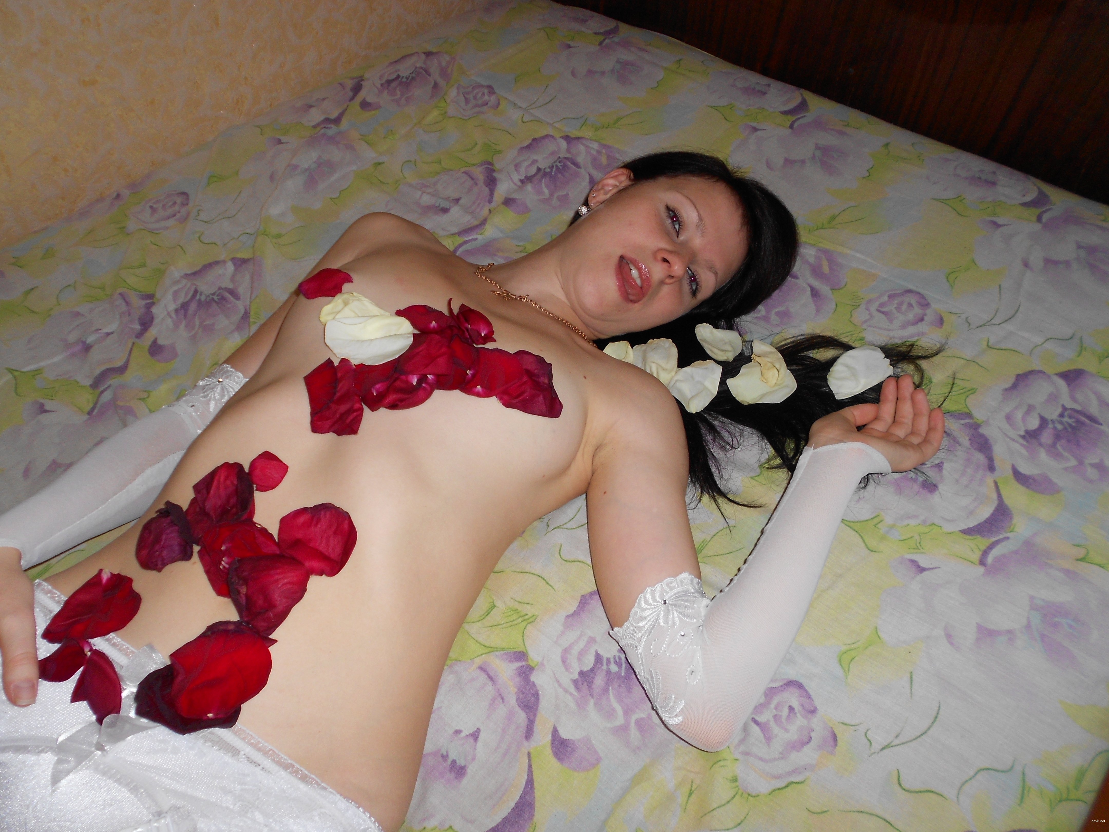Russian Slut in Lingerie: Explicit Amateur Photo Collection