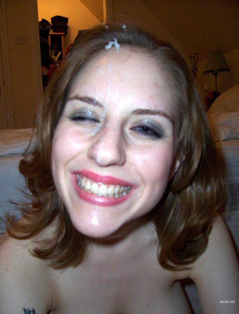 Hotwife Slut Giving Blowjob - Amateur Porn Photo