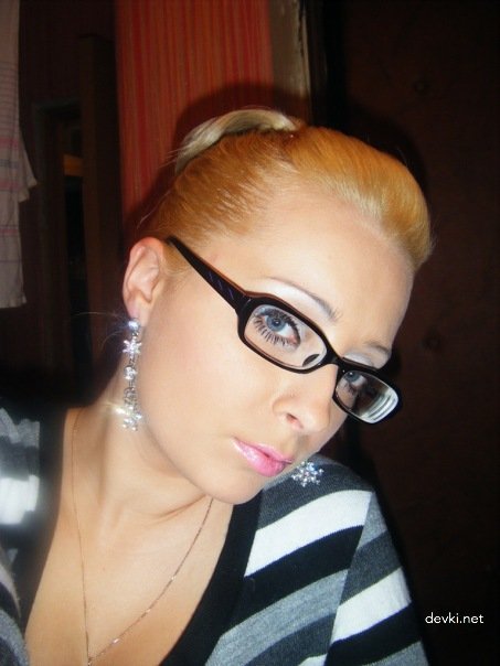 Amateur Teen Porn Pics: Explicit Homemade Girl-on-Girl Action