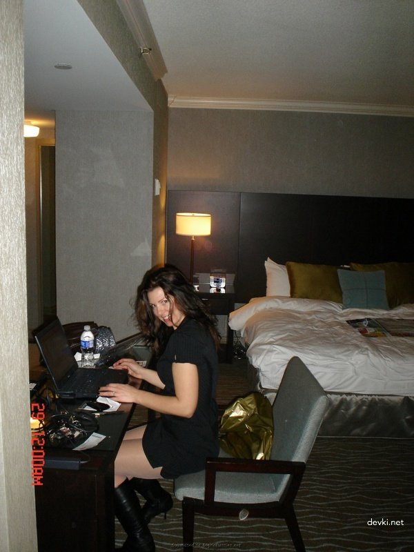 Evening Debauchery: Amateur Porn Photo Shoot