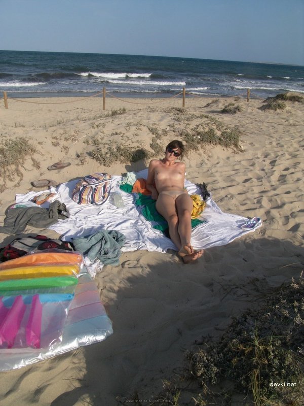 Hot Amateur Sex and Relaxation - Explicit Porn Photos