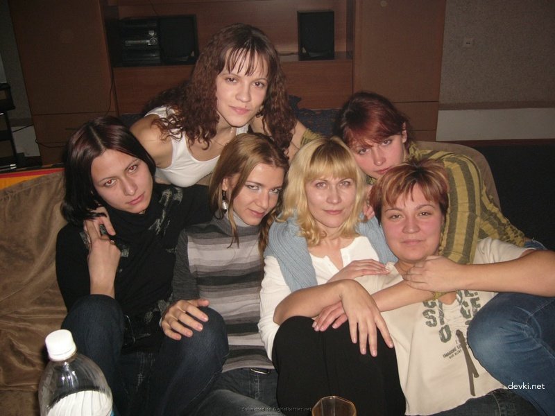 Amateur Sauna Orgy with Horny Escorts - Explicit Porn Photos