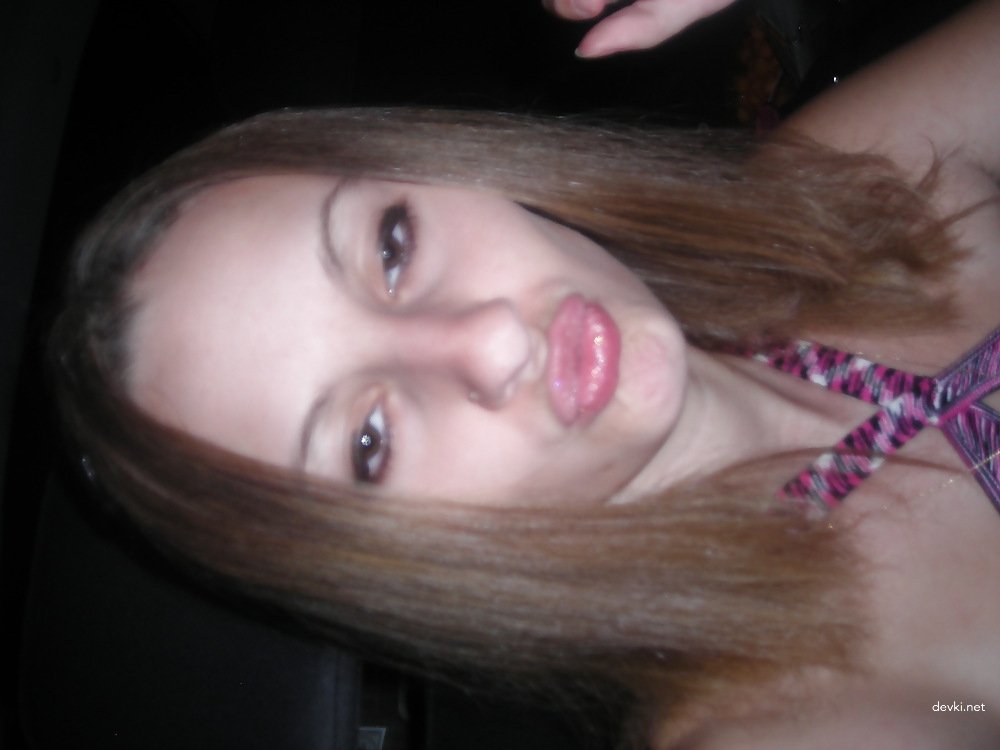 Teen Slut Loves Taking Cum on Her Face - Amateur Porn Photo