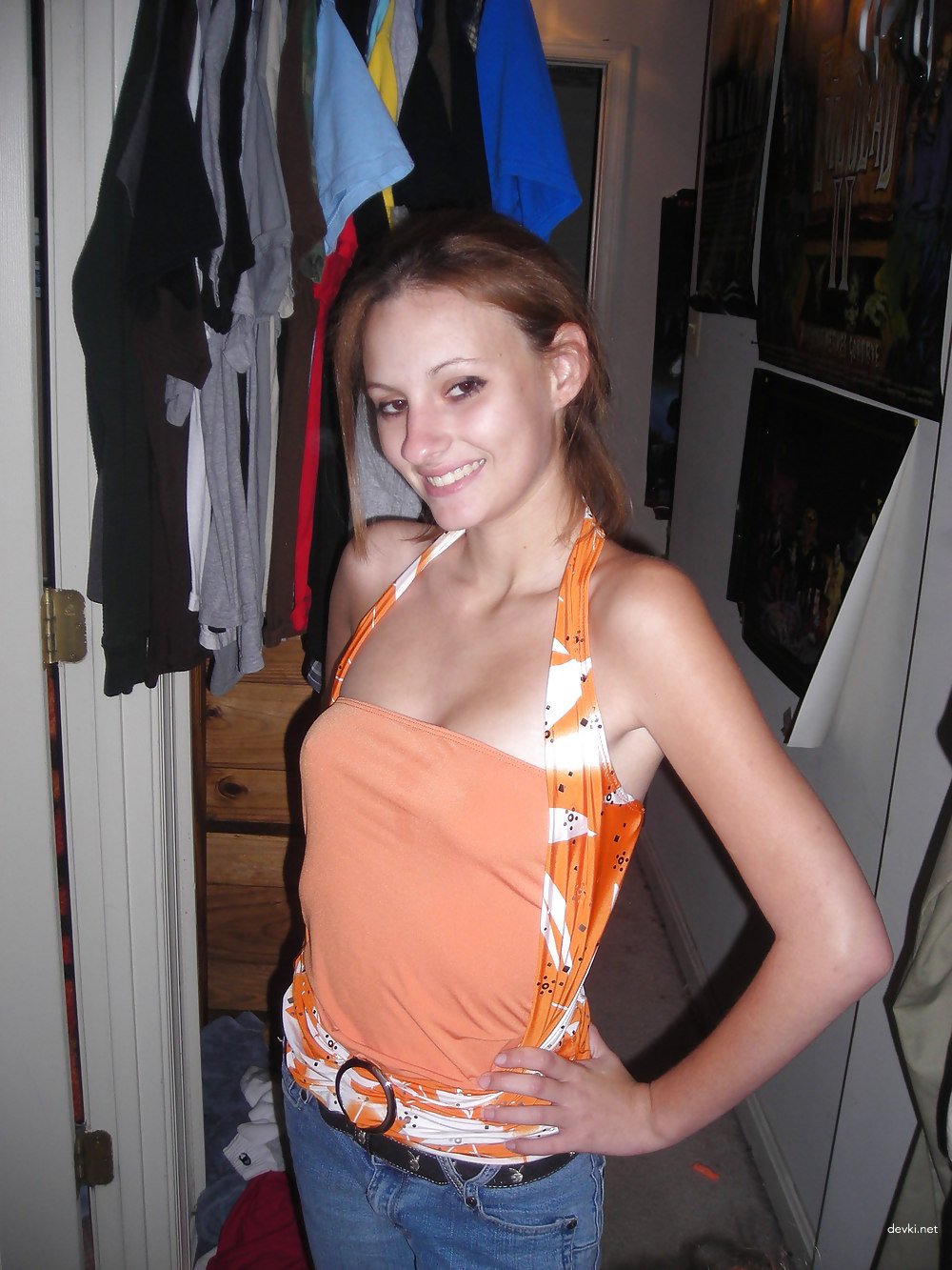 Teen Slut Loves Taking Cum on Her Face - Amateur Porn Photo