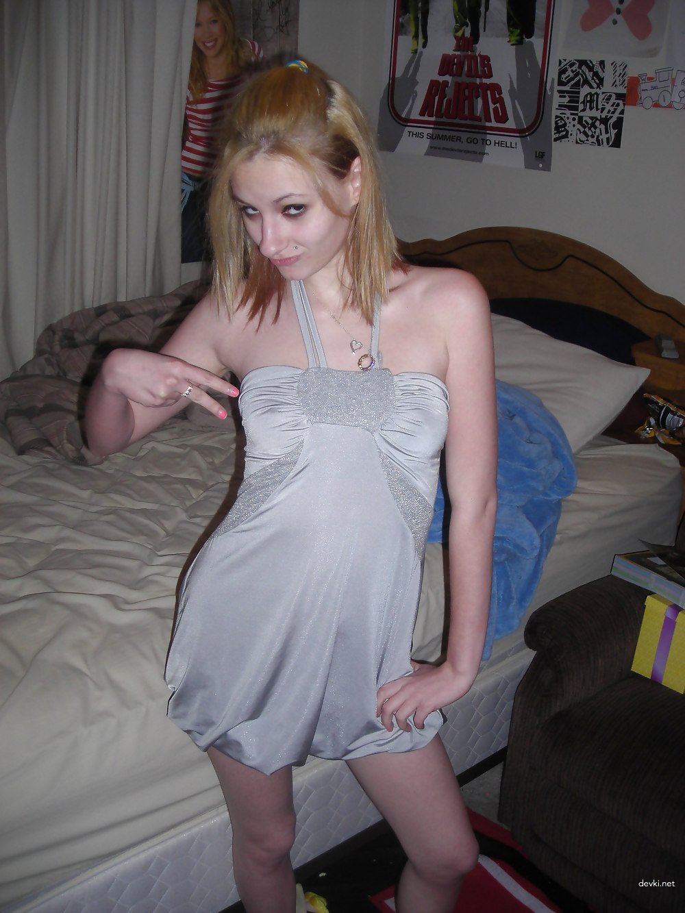 Teen Slut Loves Taking Cum on Her Face - Amateur Porn Photo