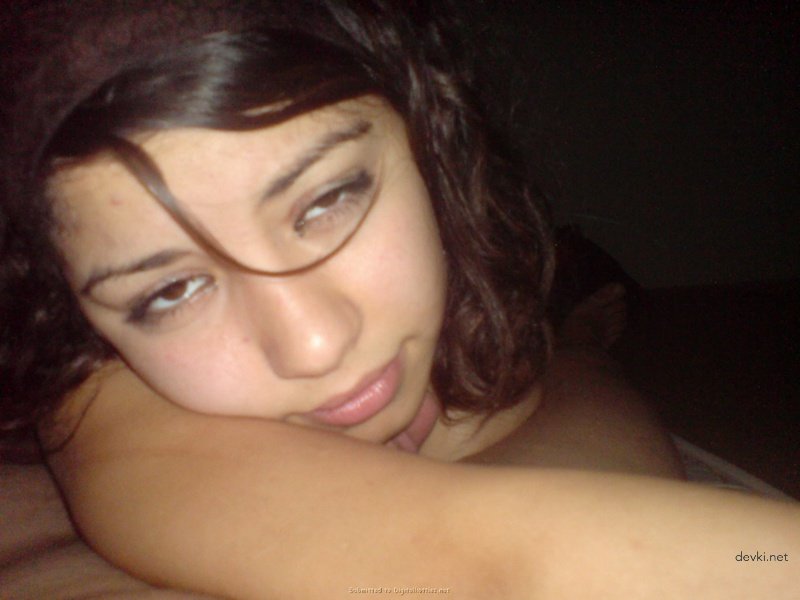 Intimate Family Couple's Romantic Evening Amateur Porn Photo Shoot