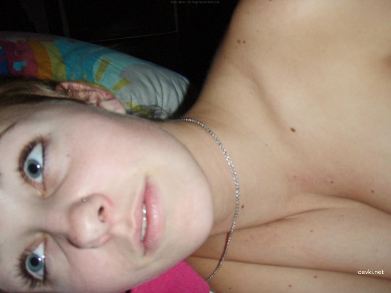 Amateur Girl Shaves Her Pierced Pussy: Explicit Homemade Porn